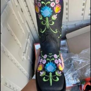 Ferrini embroidery cowboy boots